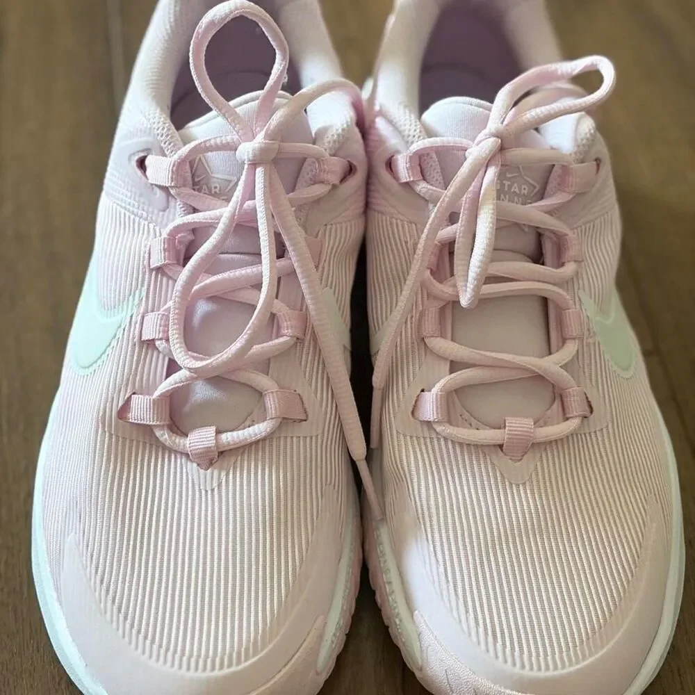 Nike Air Zoom Winflo 6 Pink White Running Shoes | Big Kids US 6.5Y